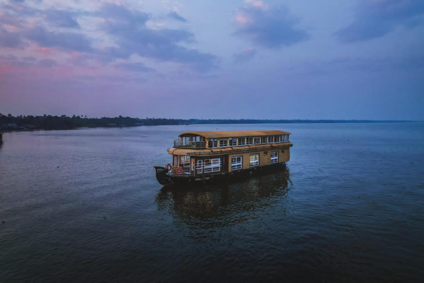 Venice Premium Houseboats Alleppey Alappuzha Exteriér fotografie